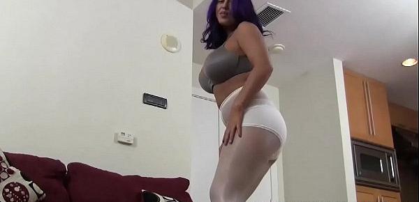 My ass looks perfect in these pantyhose JOI